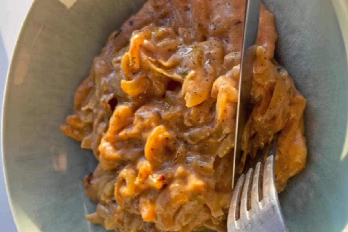 Scaloppine di pollo con cipolla