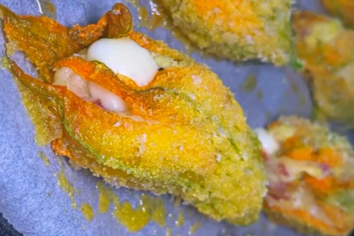 Fiori di zucca ripieni al forno