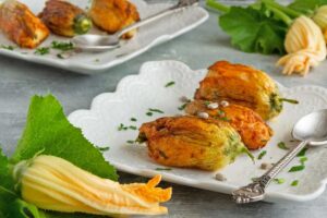 Fiori di zucca ripieni