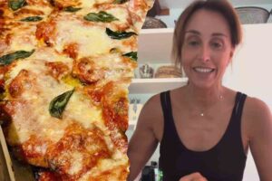 cotolette in carpione affianco a benedetta parodi
