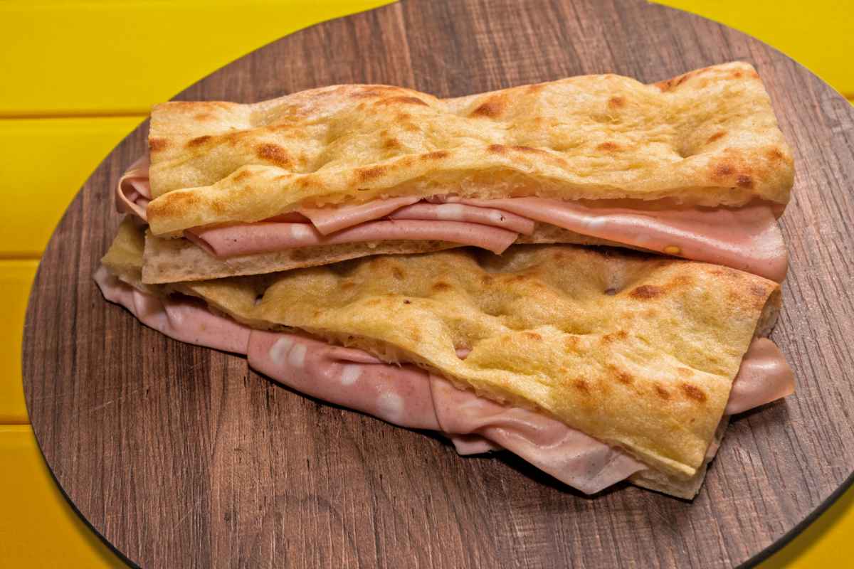 Focaccia ripiena