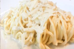 spaghetti burro e formaggio