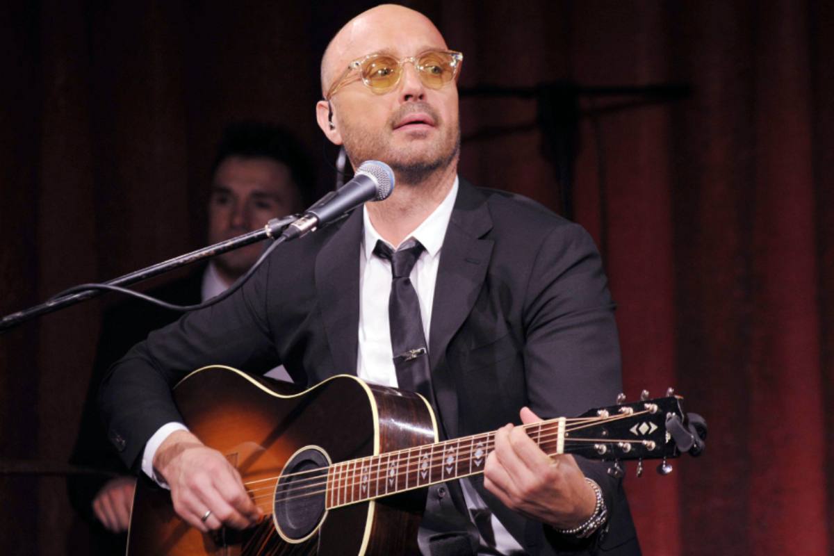 Bastianich durante un'esibizione live
